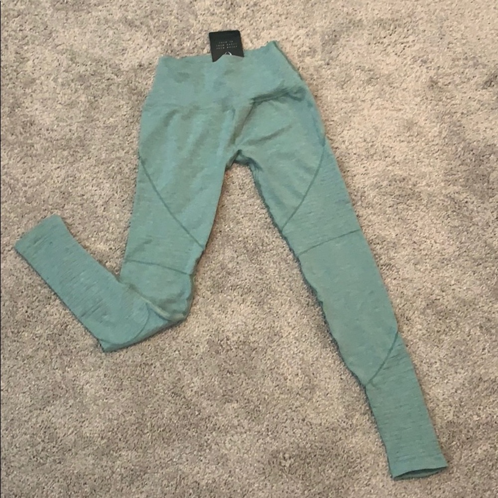 Alphalete Leggings
